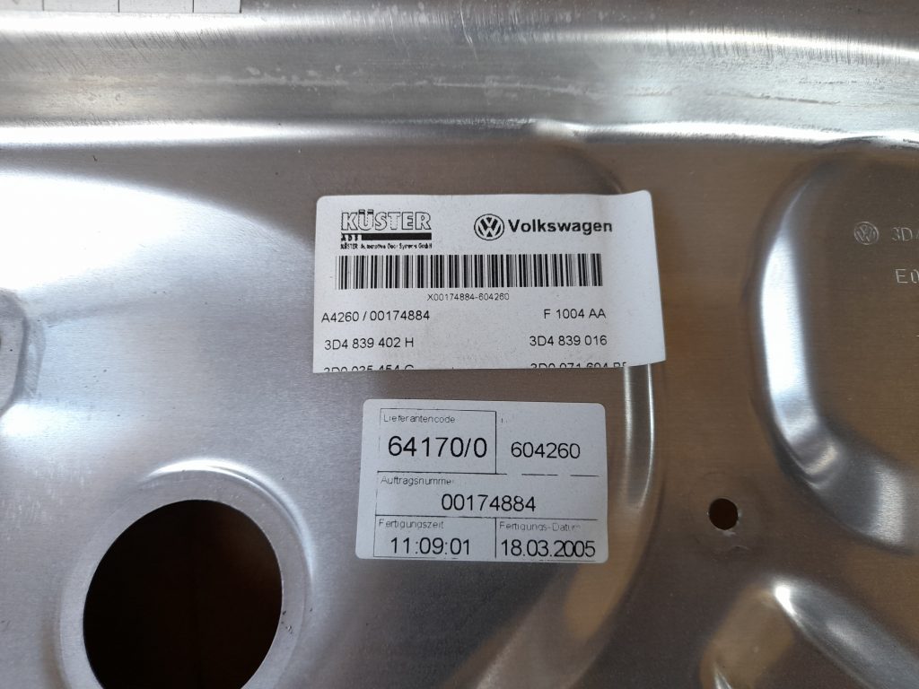 Stikla pacelšanas mehānisma panele priekš VW PHAETON 2005 7 Stikla pacelšanas mehānisma panele priekš VW PHAETON 2005