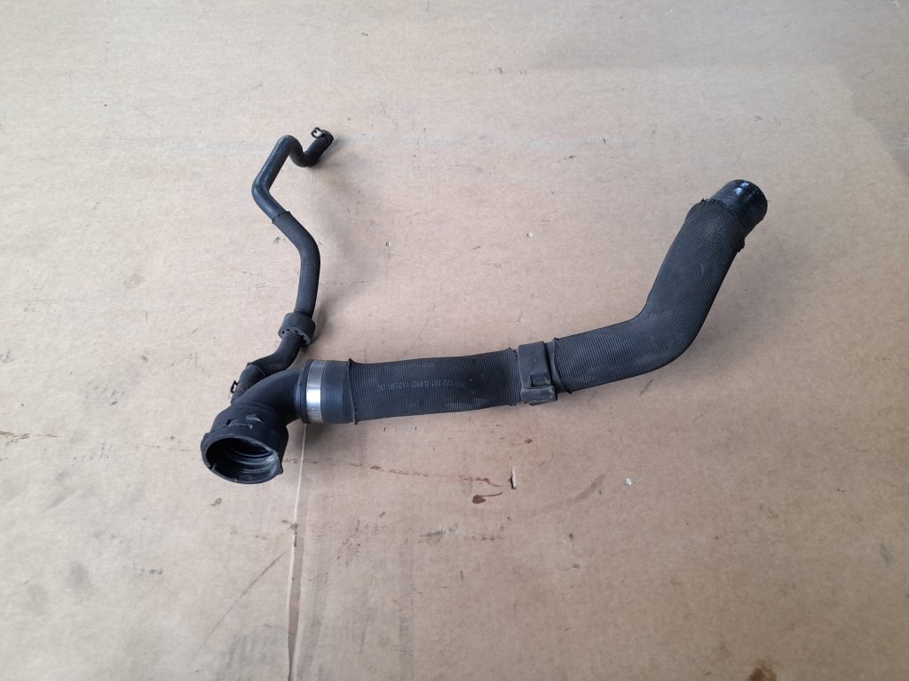 Dzesēšanas caurule priekš VW PHAETON 2005 1 Dzesēšanas caurule priekš VW PHAETON 2005