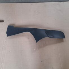 Salona plastmasa priekš VOLVO XC60 2009