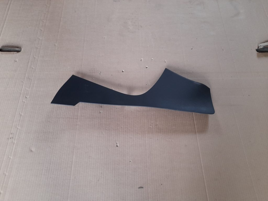 Centrālās konsoles (apdares) sānu panelis priekš VOLVO XC60 2009 1 Centrālās konsoles (apdares) sānu panelis priekš VOLVO XC60 2009