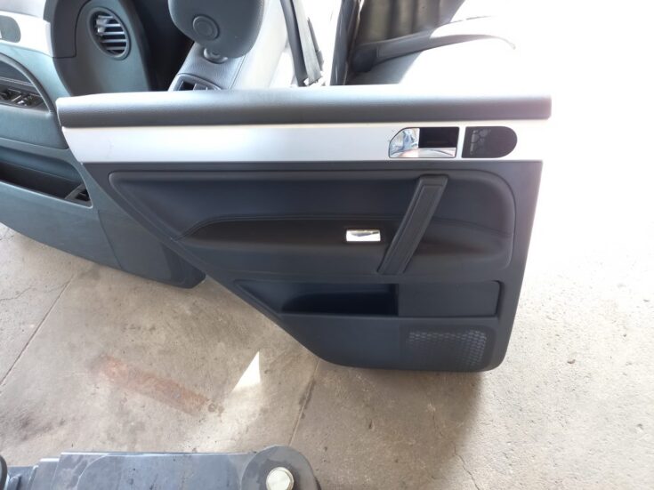 Sēdekļu komplekts priekš VW TOUAREG 2007