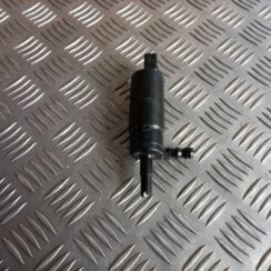 Mazgātāja šķidruma sūknis priekš VW TOUAREG 2007