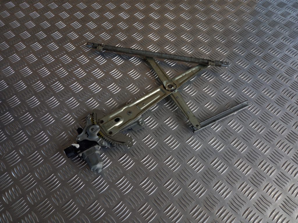 Stikla pacelšanas mehānisms priekšējais labais priekš MITSUBISHI LANCER 2009 1 Stikla pacelšanas mehānisms priekšējais labais priekš MITSUBISHI LANCER 2009