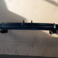 Priekšējā bufera pastiprinātājs priekš VW PASSAT CC 2009