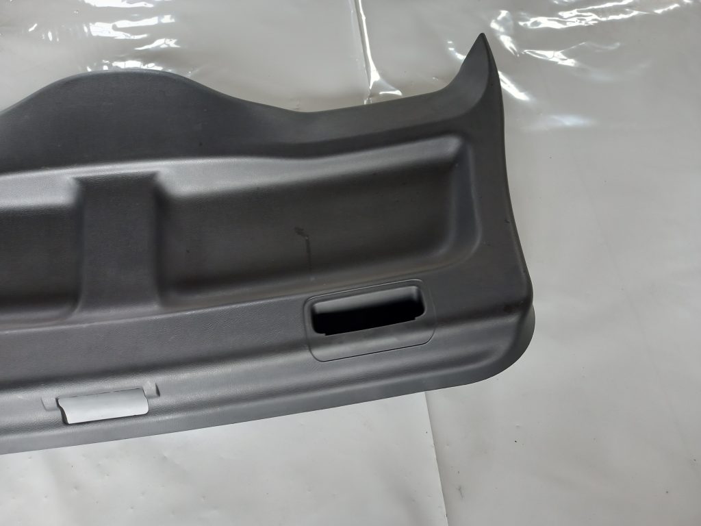 Bagāžnieka vāka liela apdare priekš LAND ROVER FREELANDER 2007 3 Bagāžnieka vāka liela apdare priekš LAND ROVER FREELANDER 2007