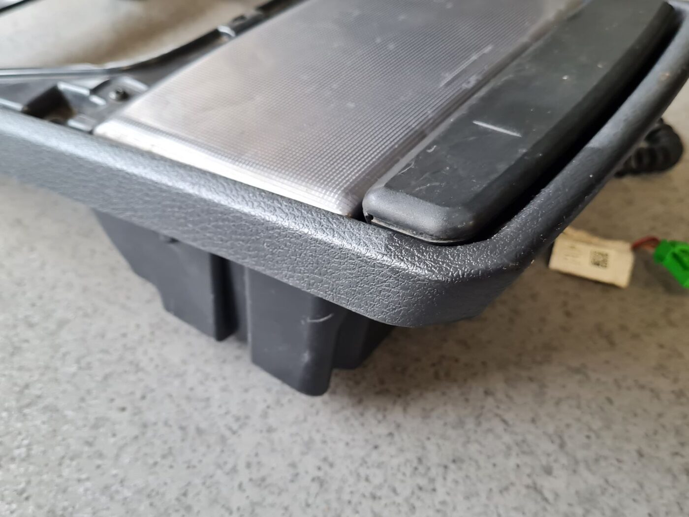 Krūzes turētājs priekš VOLVO XC90 2004 3 Krūzes turētājs priekš VOLVO XC90 2004