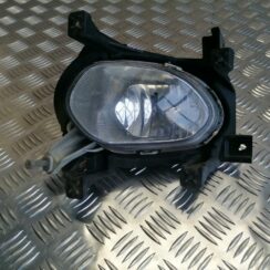 Miglas lukturis priekšā labajā pusē priekš KIA CEED 2013