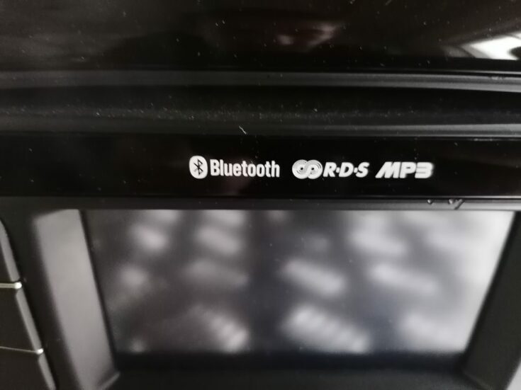 Automašīnas radio priekš KIA CEED 2013