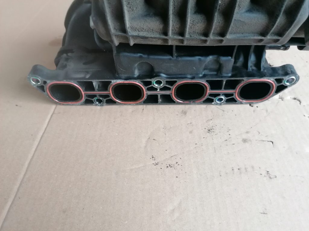 Ieplūdes kolektors priekš KIA CEED 2013 3 Ieplūdes kolektors priekš KIA CEED 2013