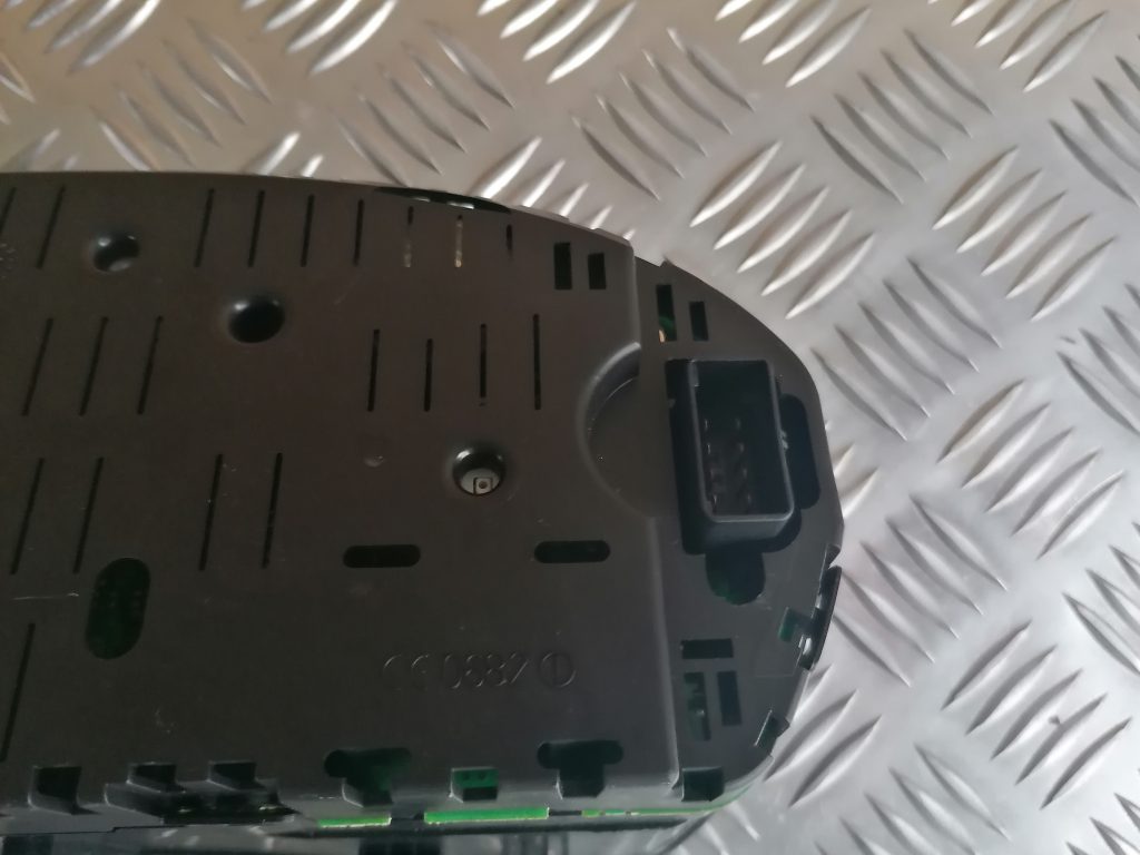 Spidometrs priekš VW POLO 2008 3 Spidometrs priekš VW POLO 2008