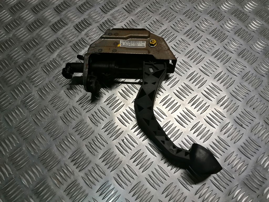 Sajūga pedālis priekš ŠKODA FABIA 2008 1 Sajūga pedālis priekš ŠKODA FABIA 2008