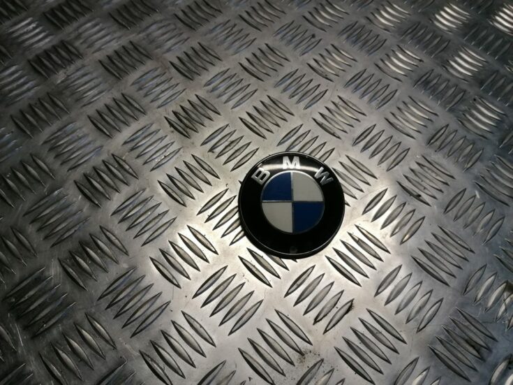 Logotips/Emblema priekš BMW 330D E91 2008 TOURING 1