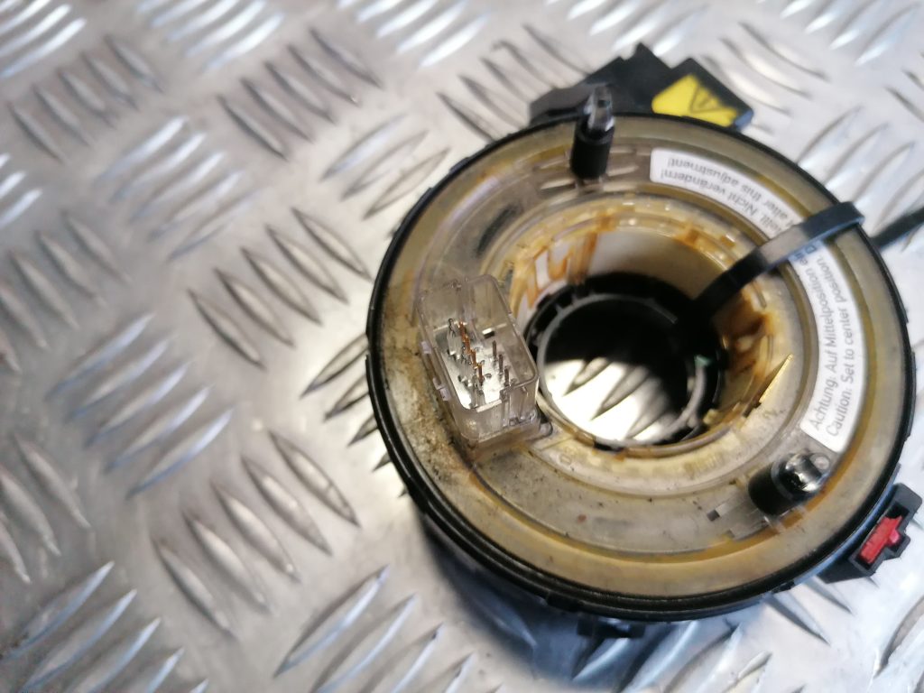 Drošības spilvena slīdgredzens priekš VW TOURAN 2005 4 Drošības spilvena slīdgredzens priekš VW TOURAN 2005