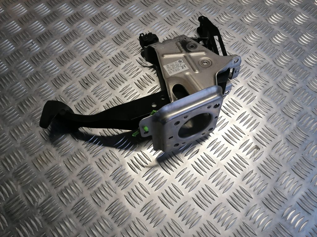 Bremžu pedālis priekš VW TOURAN 2005 1 Bremžu pedālis priekš VW TOURAN 2005