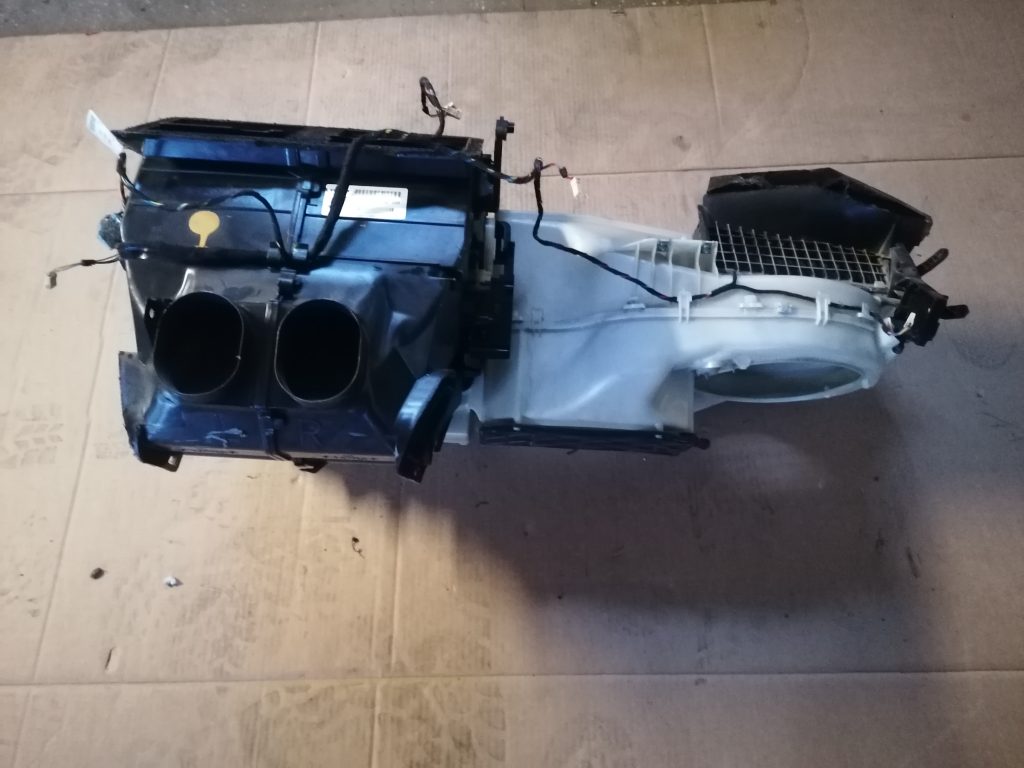 Salona sildītājs priekš VOLVO V70 2007 1 Salona sildītājs priekš VOLVO V70 2007