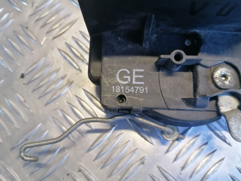 Priekšējo kreiso durvju slēdzene priekš OPEL MERIVA 2005 3 Priekšējo kreiso durvju slēdzene priekš OPEL MERIVA 2005