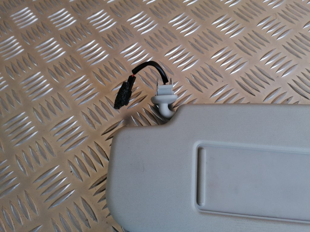 Saules aizsargs priekš VW POLO 2011 2 Saules aizsargs priekš VW POLO 2011