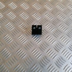 Stikla pacelšanas poga priekš VW POLO 2011