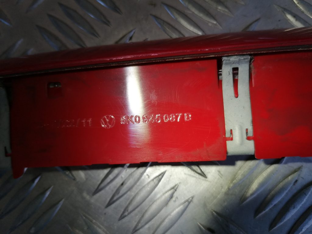 Stop signāls priekš VW POLO 2011 2 Stop signāls priekš VW POLO 2011