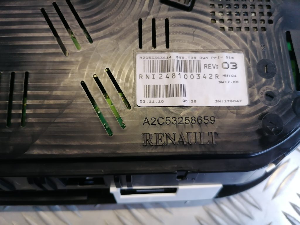 Spidometrs priekš RENAULT MEGANE 2011 2 Spidometrs priekš RENAULT MEGANE 2011