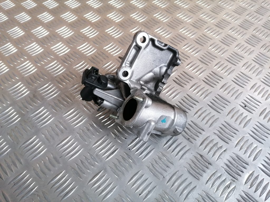 EGR vārsts priekš RENAULT MEGANE 2011 2 EGR vārsts priekš RENAULT MEGANE 2011