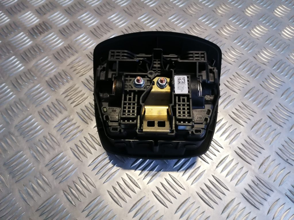 Stūres drošības spilvens priekš RENAULT MEGANE 2011 2 Stūres drošības spilvens priekš RENAULT MEGANE 2011