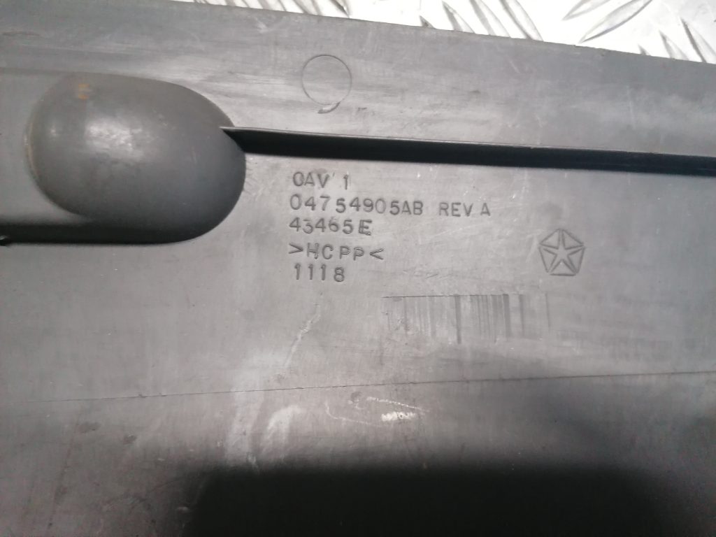 Mantu glabāšanas nodalījums pasažiera pusē priekš CHRYSLER GRAND VOYAGER 2004 2 Mantu glabāšanas nodalījums pasažiera pusē priekš CHRYSLER GRAND VOYAGER 2004