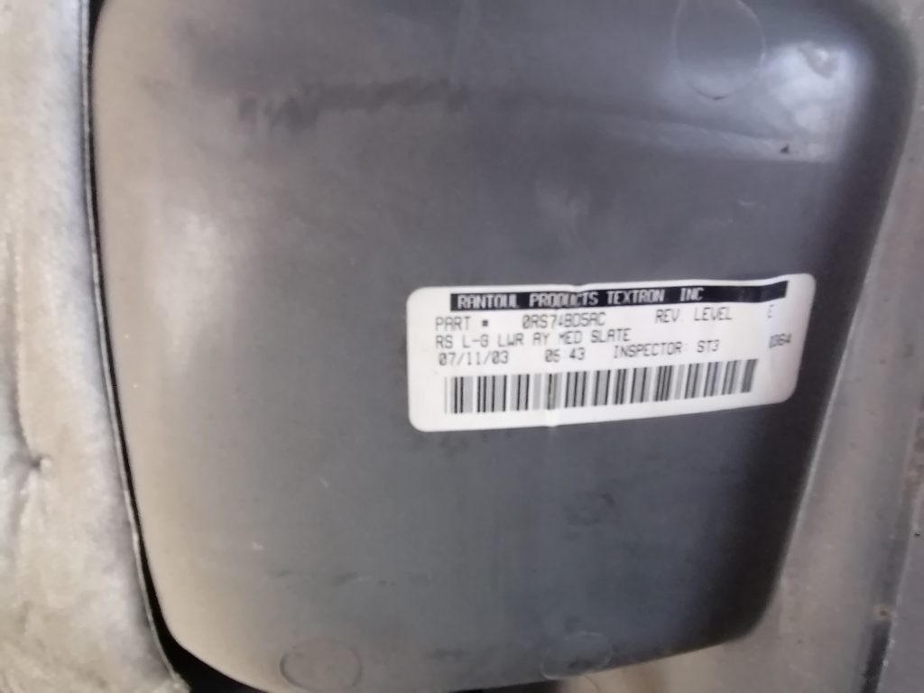 Bagāžnieka vāka liela apdare priekš CHRYSLER GRAND VOYAGER 2004 2 Bagāžnieka vāka liela apdare priekš CHRYSLER GRAND VOYAGER 2004