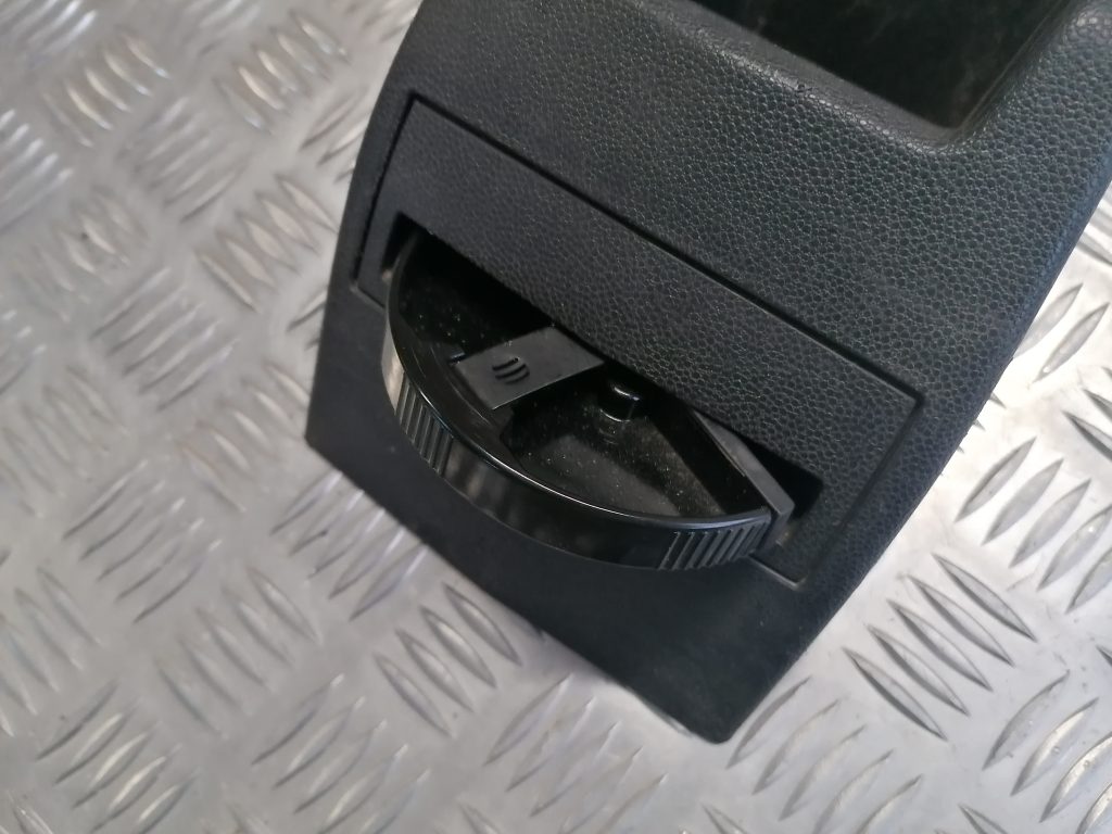 Pelnu trauks priekš OPEL ASTRA H 2006 2 Pelnu trauks priekš OPEL ASTRA H 2006