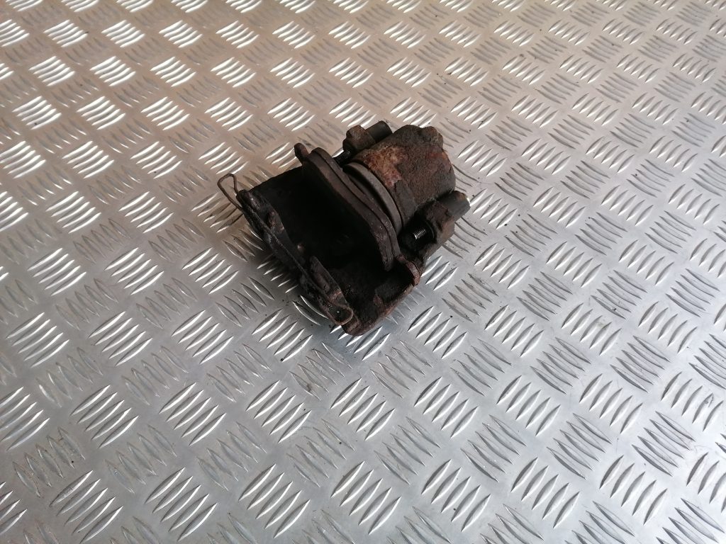 Priekšējais labais suports priekš OPEL ASTRA H 2006 2 Priekšējais labais suports priekš OPEL ASTRA H 2006