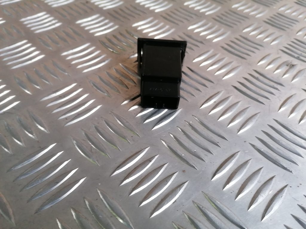 Spoguļa regulēšanas poga priekš TOYOTA COROLLA VERSO 2005 2 Spoguļa regulēšanas poga priekš TOYOTA COROLLA VERSO 2005