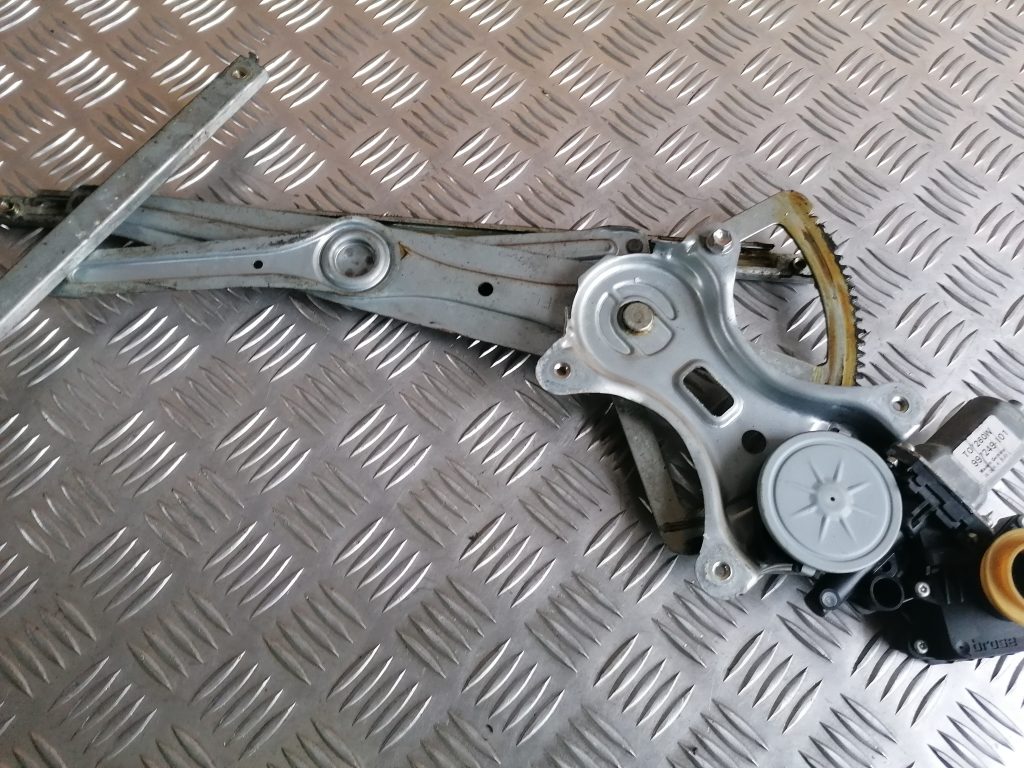 Stikla pacelšanas mehānisms priekšējais labais priekš TOYOTA COROLLA VERSO 2005 2 Stikla pacelšanas mehānisms priekšējais labais priekš TOYOTA COROLLA VERSO 2005