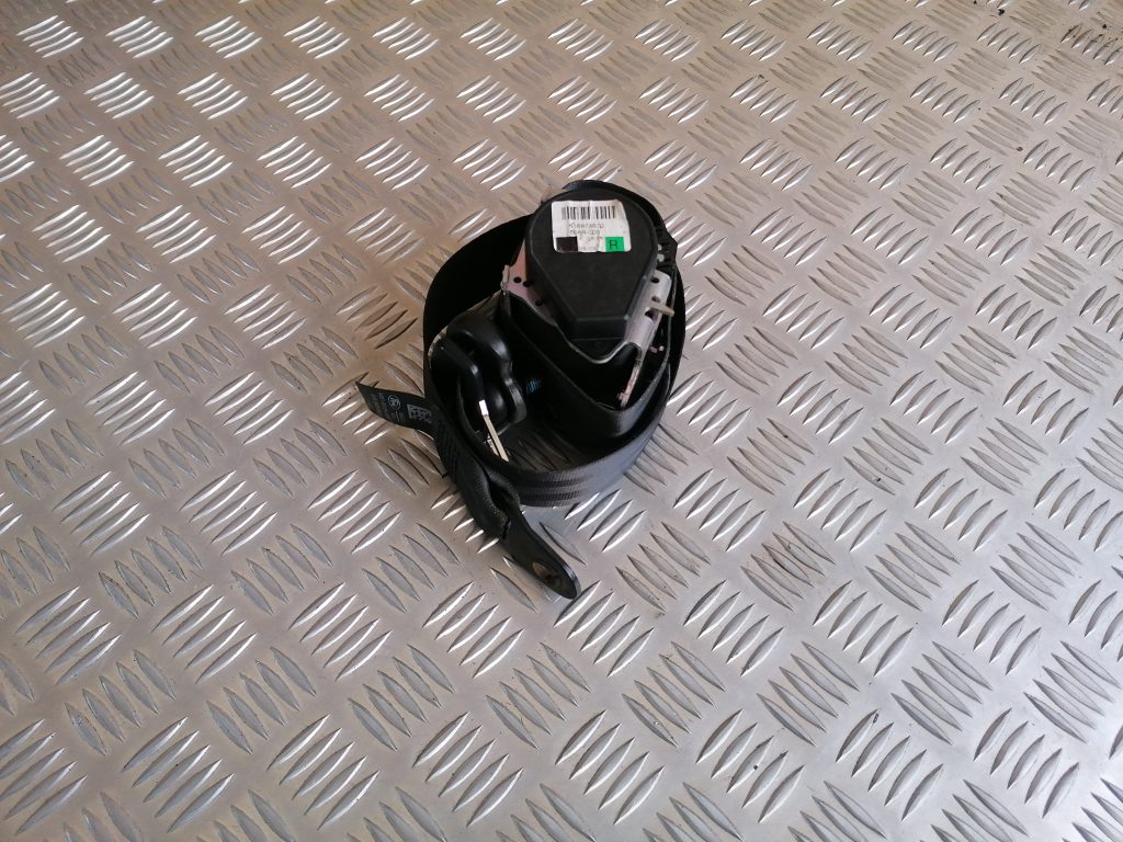 Priekšējā labā drošības josta priekš FORD C-MAX 2011 1 Priekšējā labā drošības josta priekš FORD C-MAX 2011