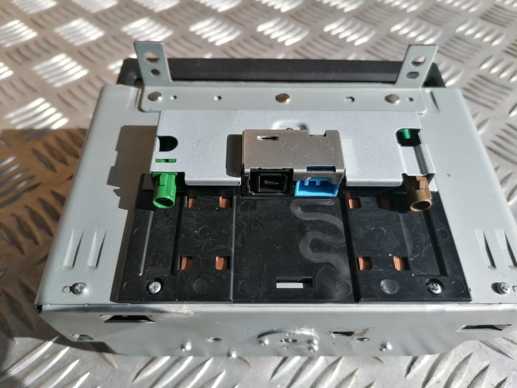 Displejs priekš VOLVO S80 2007 GREY 2 Displejs priekš VOLVO S80 2007 GREY