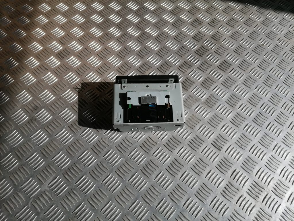 Displejs priekš VOLVO S80 2007 GREY 1 Displejs priekš VOLVO S80 2007 GREY