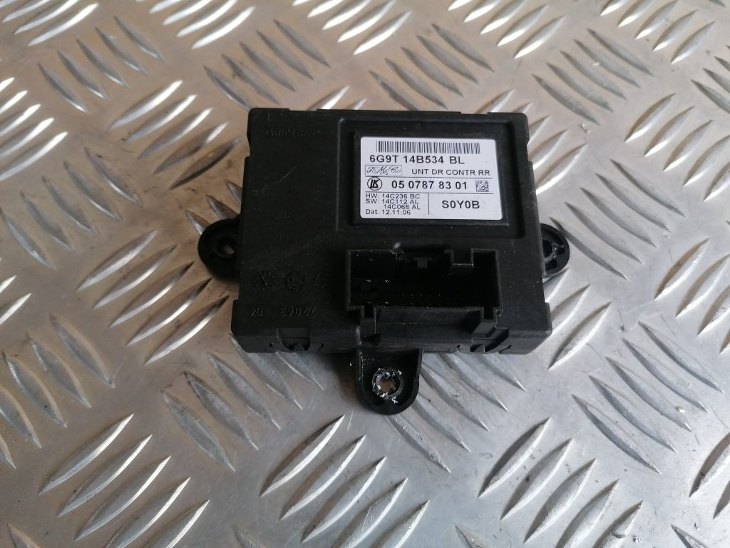 Aizmugurējo kreiso durvju vadības bloks priekš VOLVO S80 2007 GREY 2 Aizmugurējo kreiso durvju vadības bloks priekš VOLVO S80 2007 GREY
