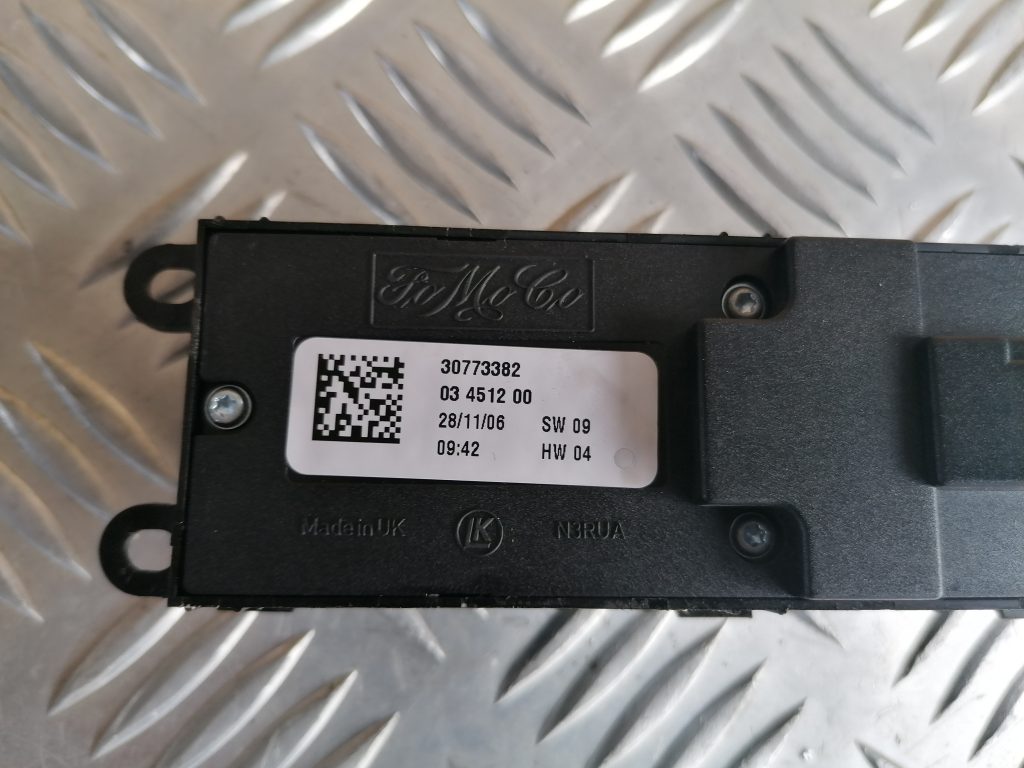 Šofera durvju slēdža pogas priekš VOLVO S80 2007 GREY 3 Šofera durvju slēdža pogas priekš VOLVO S80 2007 GREY