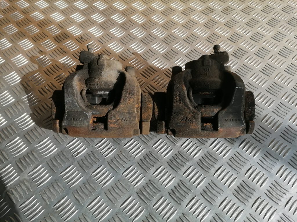 Priekšējais labais suports priekš VOLVO S80 2007 GREY 1 Priekšējais labais suports priekš VOLVO S80 2007 GREY