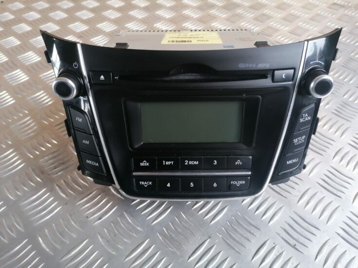 Automašīnas radio priekš HYUNDAI I30 2012 3