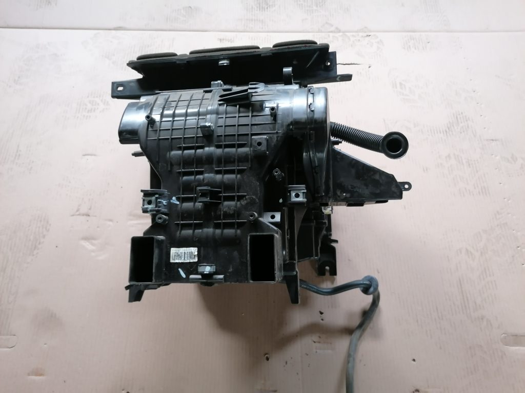 Salona sildītājs priekš HYUNDAI I30 2012 1 Salona sildītājs priekš HYUNDAI I30 2012