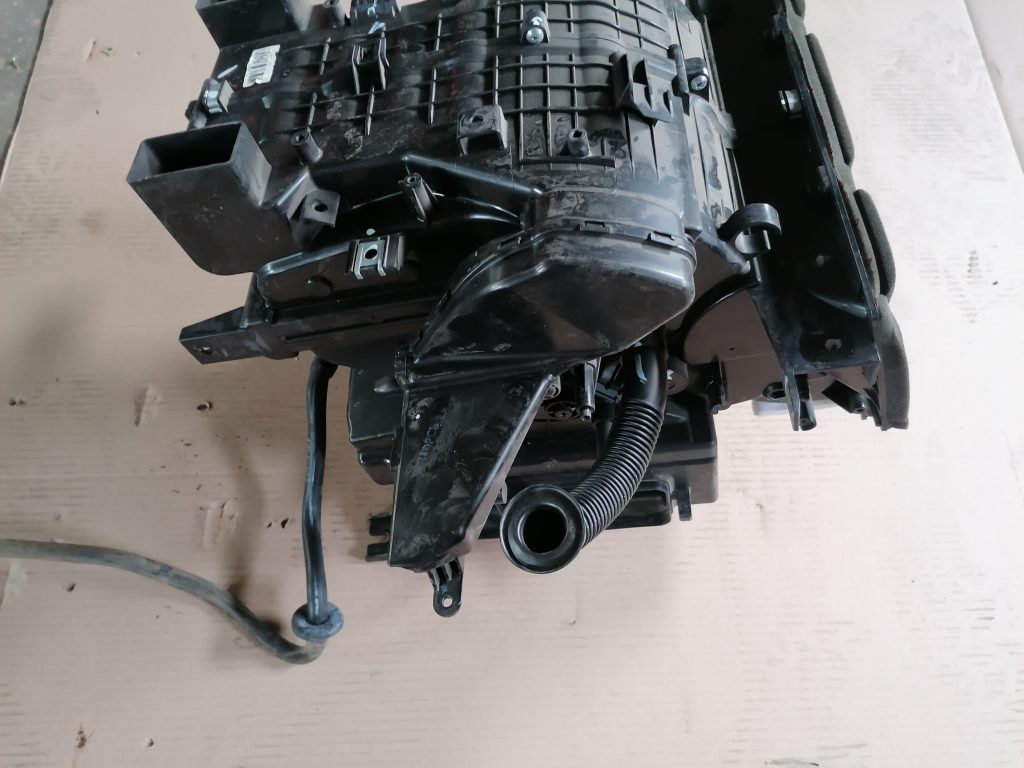 Salona sildītājs priekš HYUNDAI I30 2012 2 Salona sildītājs priekš HYUNDAI I30 2012