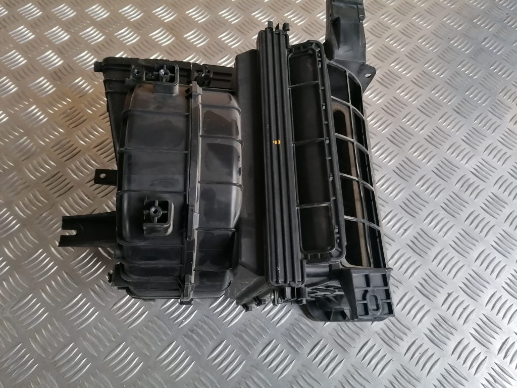 Salona sildītājs priekš HYUNDAI I30 2012 8 Salona sildītājs priekš HYUNDAI I30 2012