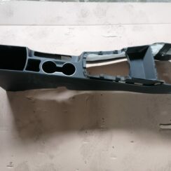 Centrālās konsoles apdares lielākā daļa priekš HYUNDAI I30 2012