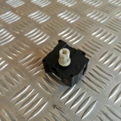 Apsildes sistēmas aktuators priekš VW PHAETON 2005