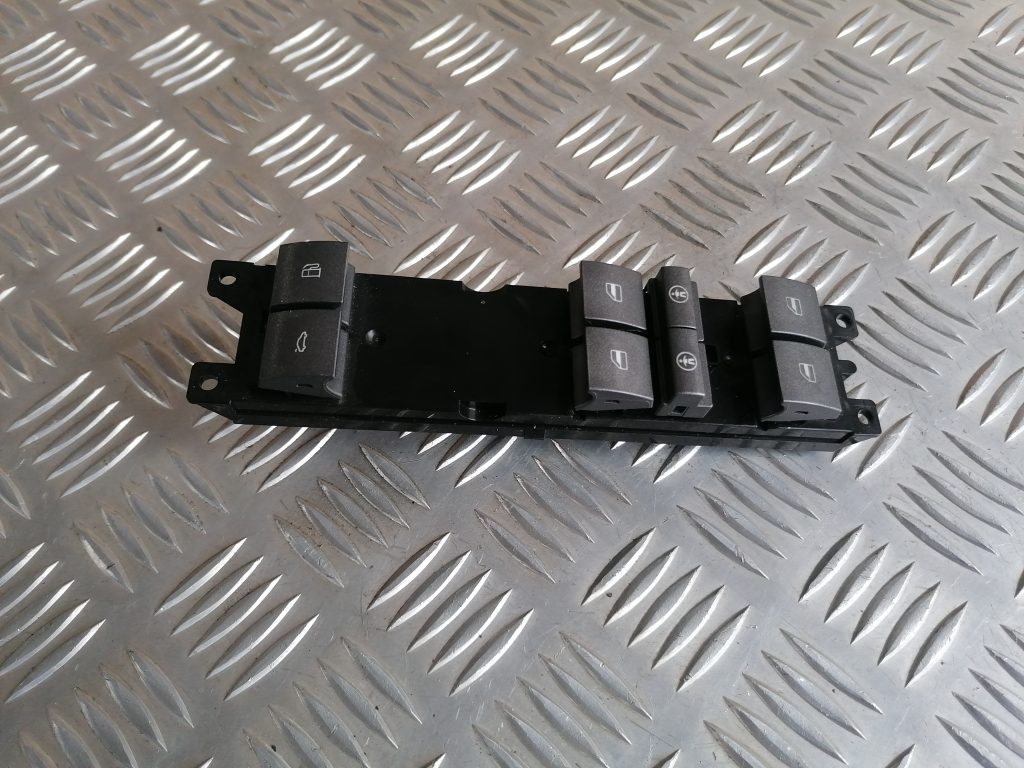 Šofera durvju slēdža pogas priekš VW PHAETON 2005 2 Šofera durvju slēdža pogas priekš VW PHAETON 2005