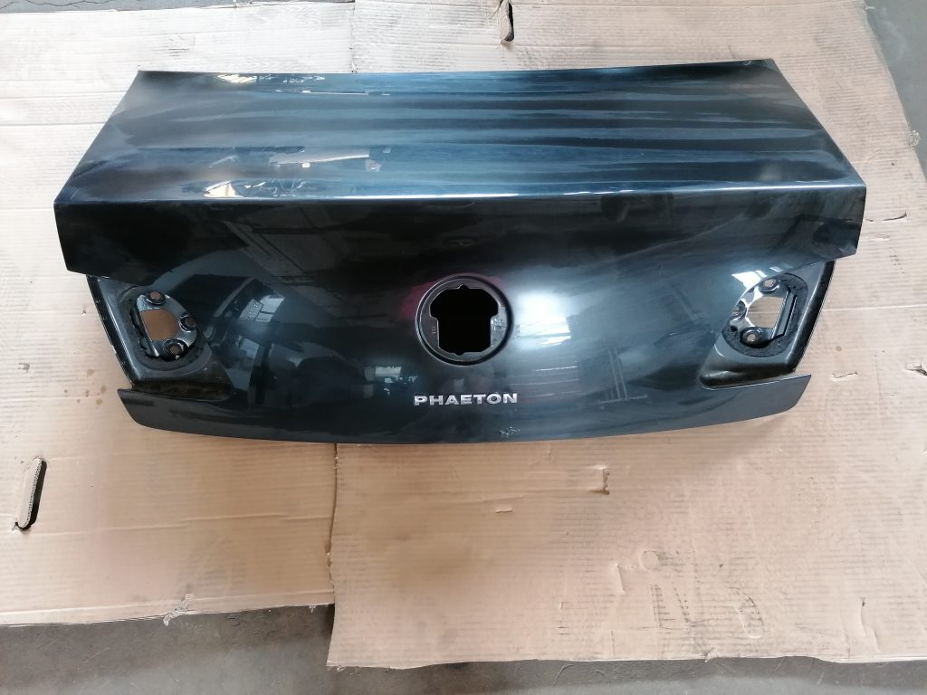 Bagāžnieka vāks priekš VW PHAETON 2005 1 Bagāžnieka vāks priekš VW PHAETON 2005