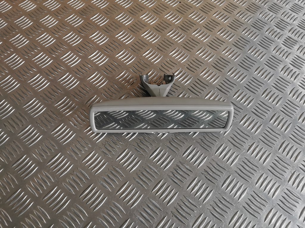 Salona atpakaļskata spogulis priekš VW PASSAT CC 2009 1 Salona atpakaļskata spogulis priekš VW PASSAT CC 2009