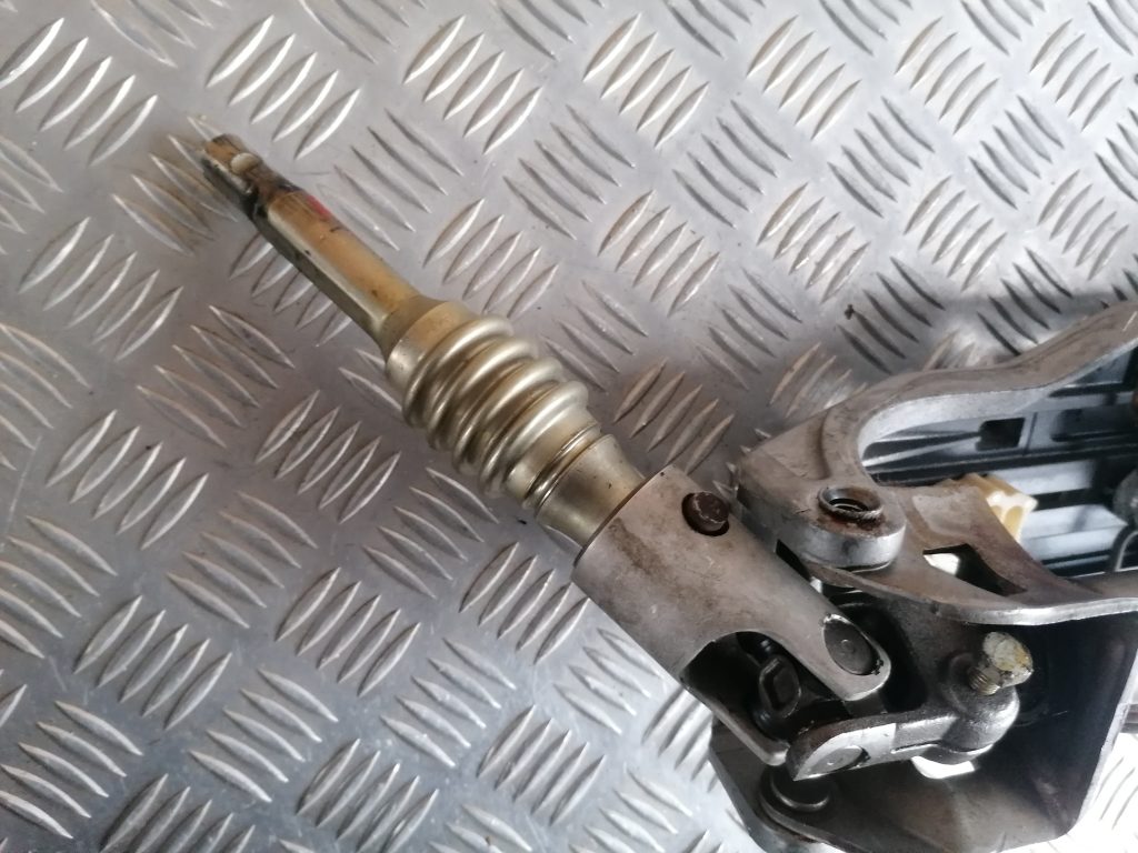 Stūres statne priekš MERCEDES BENZ ML320 2005 BLACK 3 Stūres statne priekš MERCEDES BENZ ML320 2005 BLACK