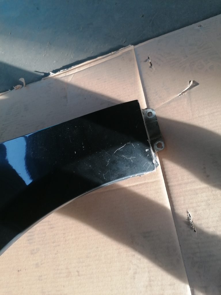 Priekšējais kreisais spārns priekš MERCEDES BENZ ML320 2005 BLACK 4 Priekšējais kreisais spārns priekš MERCEDES BENZ ML320 2005 BLACK