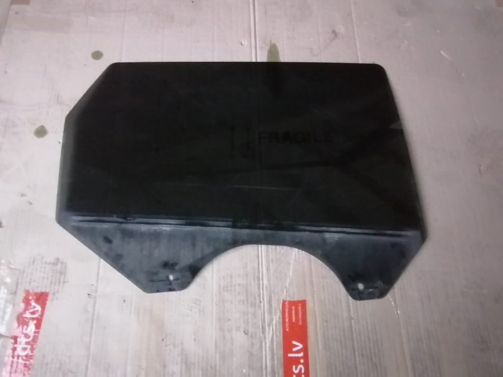 Aizmugurējo labo durvju stikls priekš DODGE JOURNEY 2008 1 Aizmugurējo labo durvju stikls priekš DODGE JOURNEY 2008